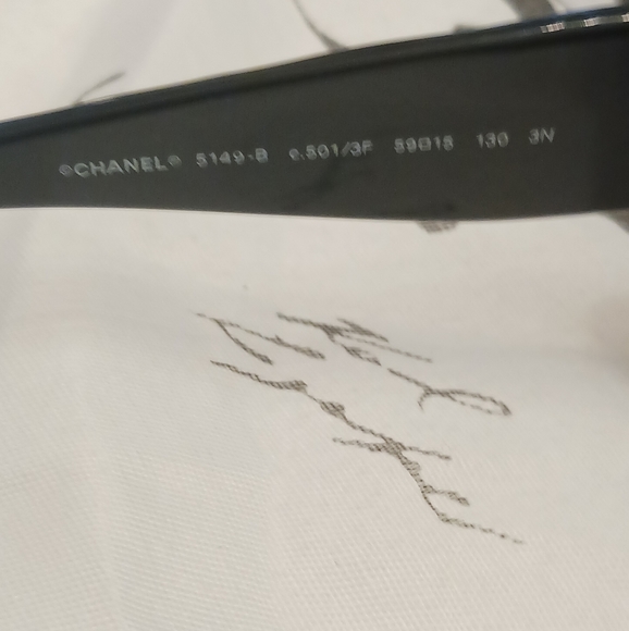Authentic Chanel crystal sunglasses. - Picture 10 of 16